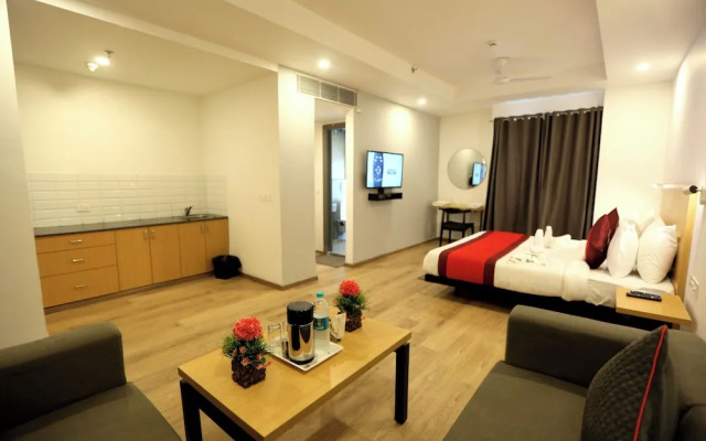 Hotel Golden World