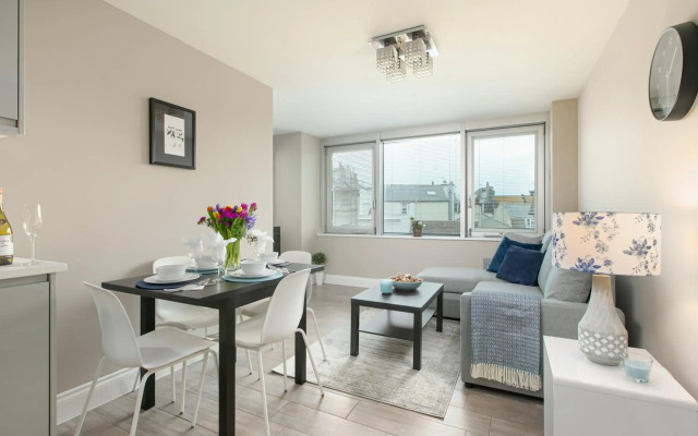 Green Diamond by Creatick Apartments