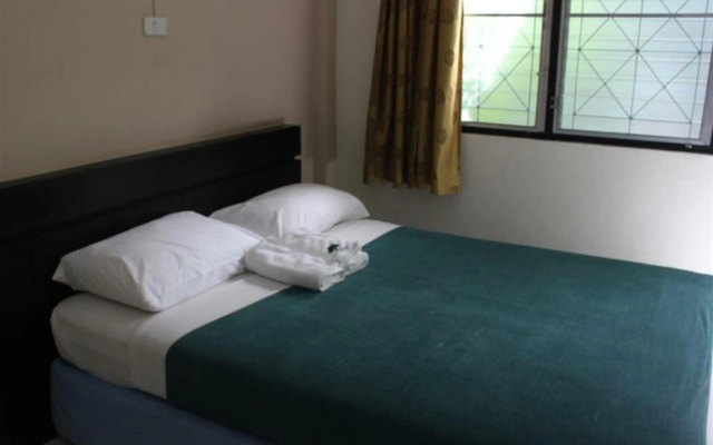 Baantonsai Garden Resort (SHA Extra Plus)