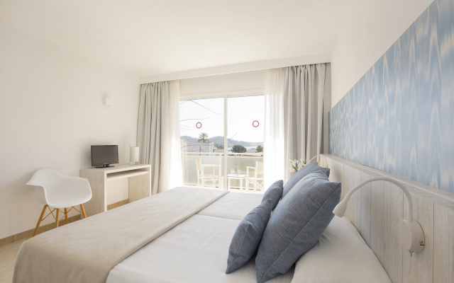 Hotel Tora