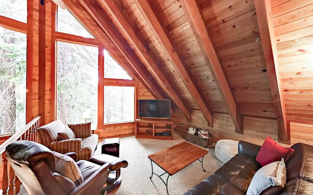 Herringbone Cabin 3 Bedrooms 2 Bathrooms Cabin