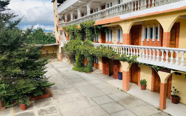 Hotel Real Classic Inn