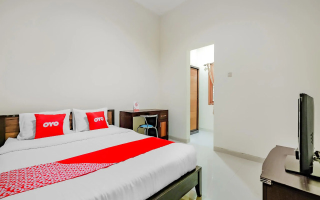 OYO 90308 Puri Cartenz Syariah