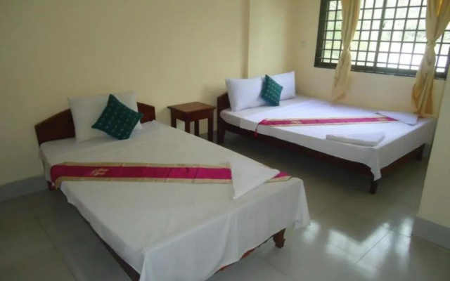 Brise de Kep Guesthouse & Restaurant