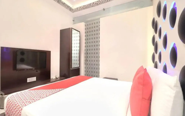 Hotel J Cruise by OYO Rooms