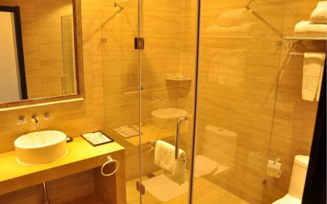 Jilin Junhe Holiday Hotel