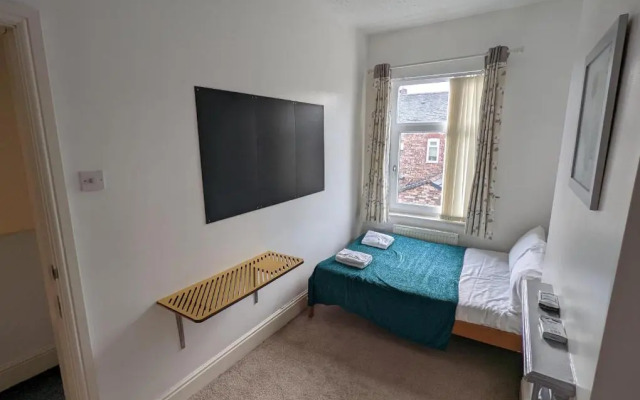 Vhouse - 2 Bed Townhouse Near Media City