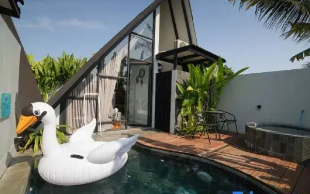 Ubu Villa Coconut