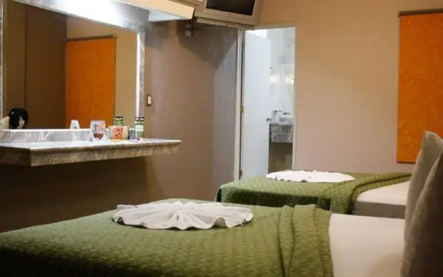 Auto Hotel Bovary