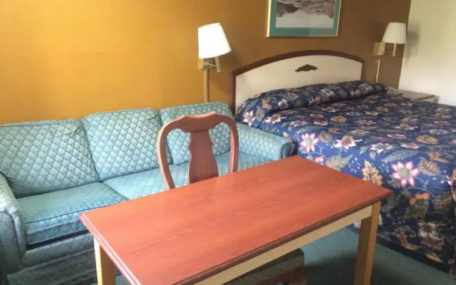 Suite Stay Talladega