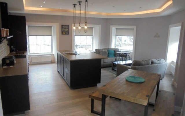 Отель York Place Oasis 3 Bed Великобритания, Эдинбург - отзывы, цены и фото номеров - забронировать отель York Place Oasis 3 Bed онлайн комната для гостей