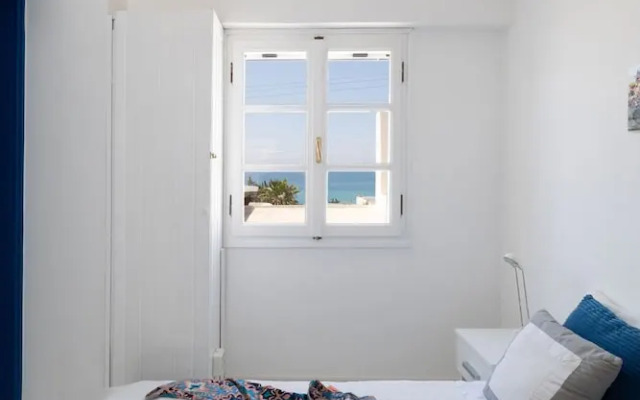 Beach House With Seaview