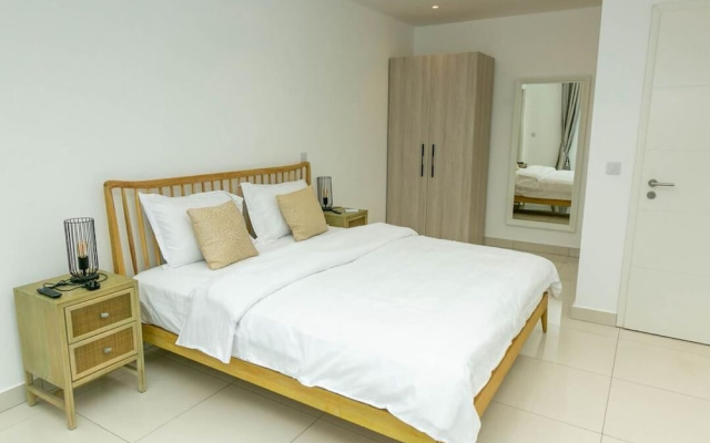 Peravi Suites at The Lennox