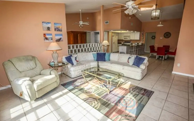 154 Connecticut Villa A