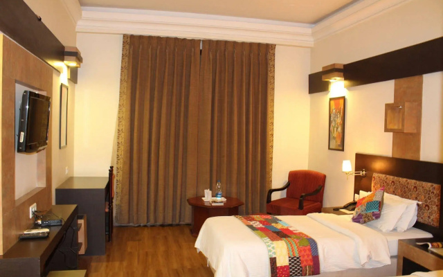 Hotel H R Palace