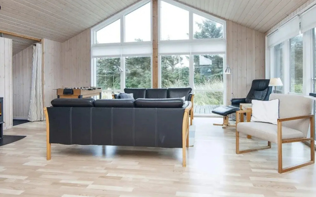10 Person Holiday Home in Harboore-by Traum