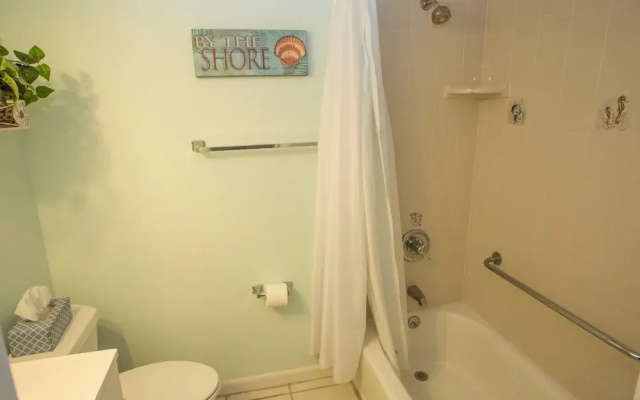 Win-San C-208 - 2 Br Condo