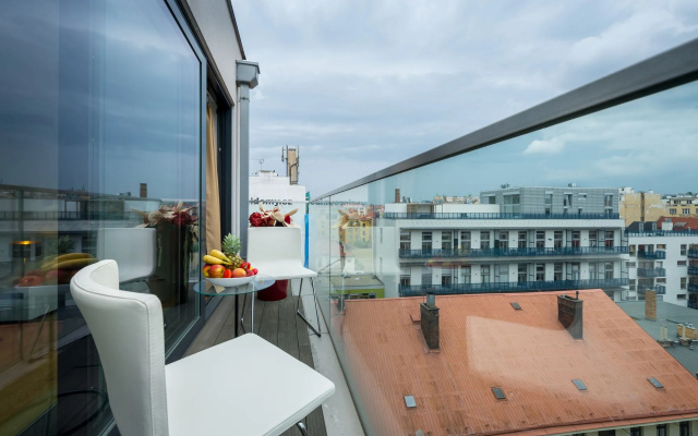 EMPIRENT Karlin Apartments