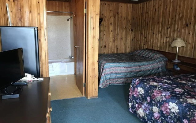 Glacier View Inn