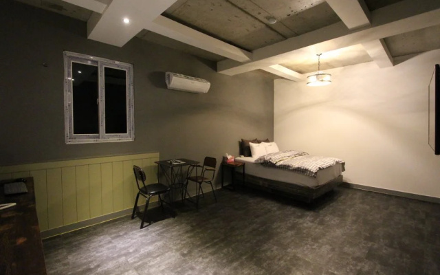 Brown Hotel