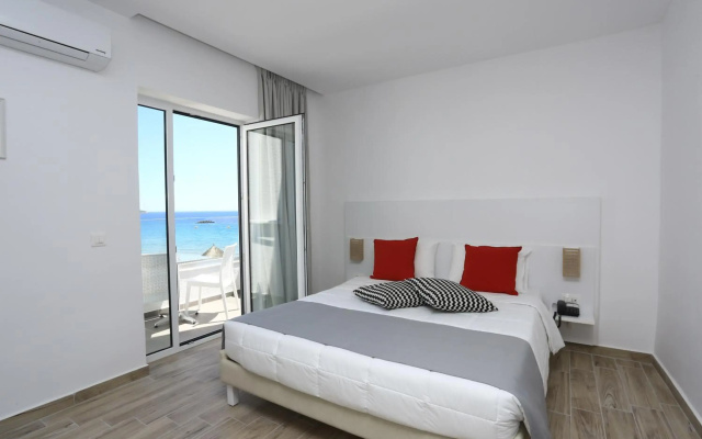 Almiros Beach