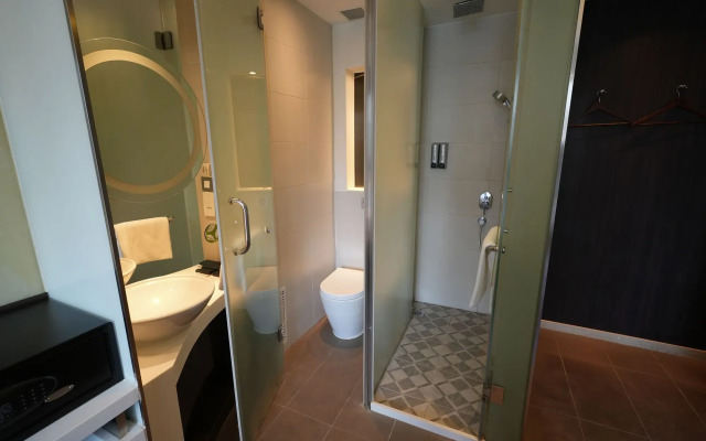 Epoch Hotel