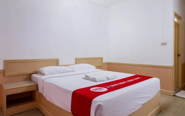 Nida Rooms Chang Mai Airport 99 at The Family Hotel