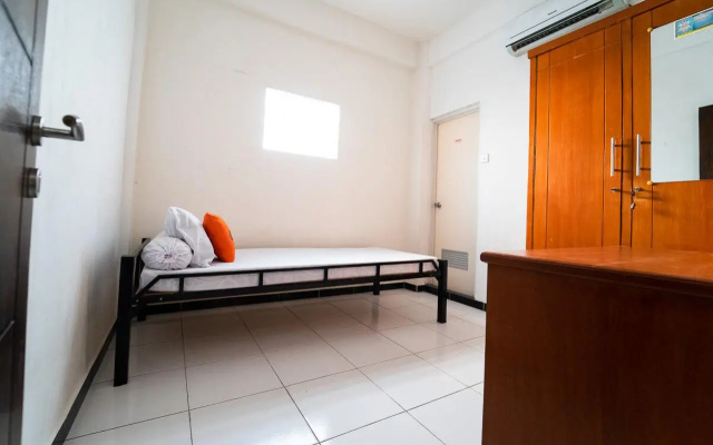 Koolkost Syariah near MRT Lebak Bulus Station