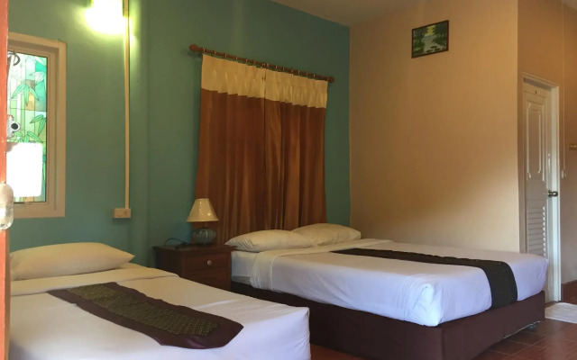 Baan Ing Khao Resort