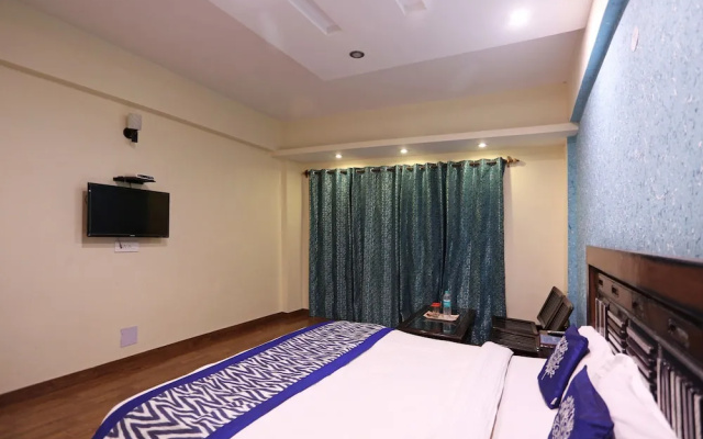 OYO 6517 Satyam International