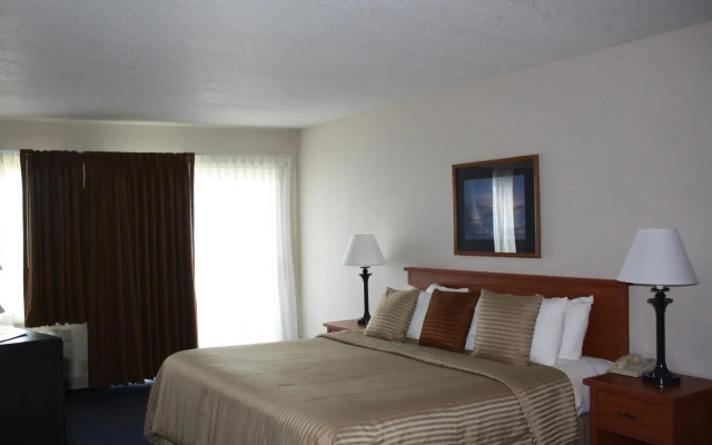 Best Western Lakefront Inn