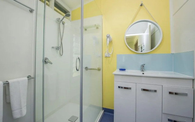 Kooyong Apartment 1