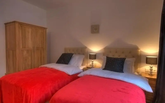 Chalet Apartment Ski and Golf by Kaprun Rentals
