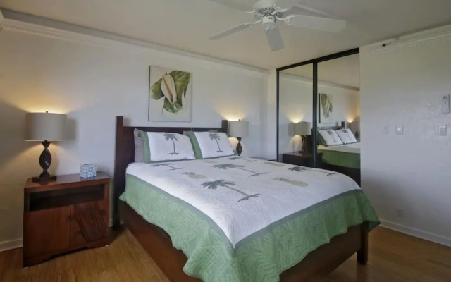 Menehune Shores 405 2 Bedroom Condo