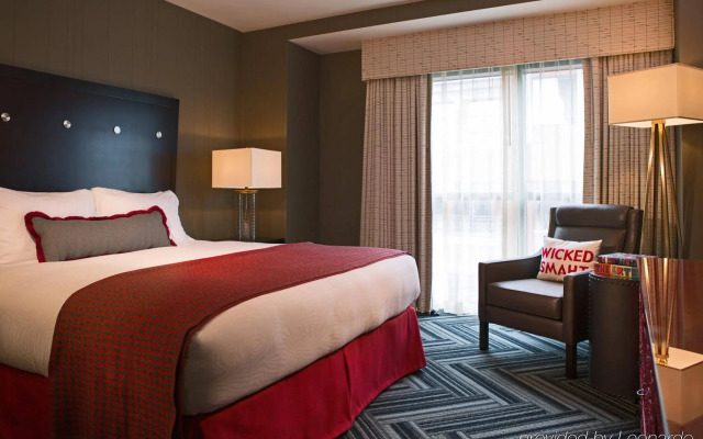 Pennyweight Hotel Boston, Curio Collection by Hilton