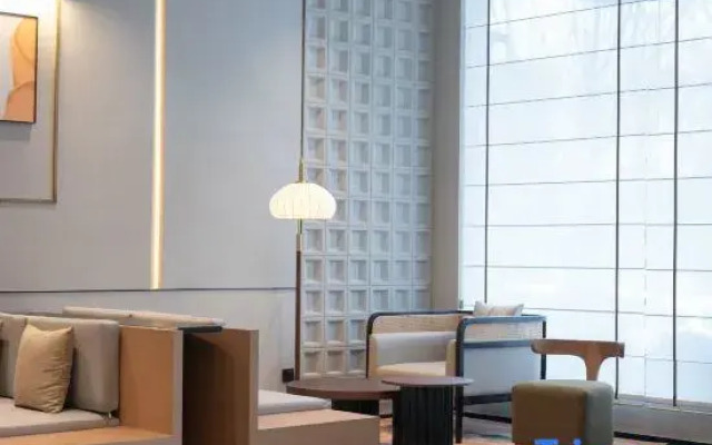 Starway Hotel (Tengzhou Jiefang Middle Road Longquan Square)