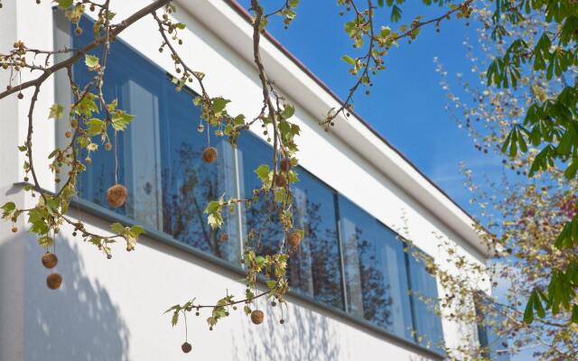 Отель Strandhotel Alte Donau Австрия, Вена - отзывы, цены и фото номеров - забронировать отель Strandhotel Alte Donau онлайн вид на фасад