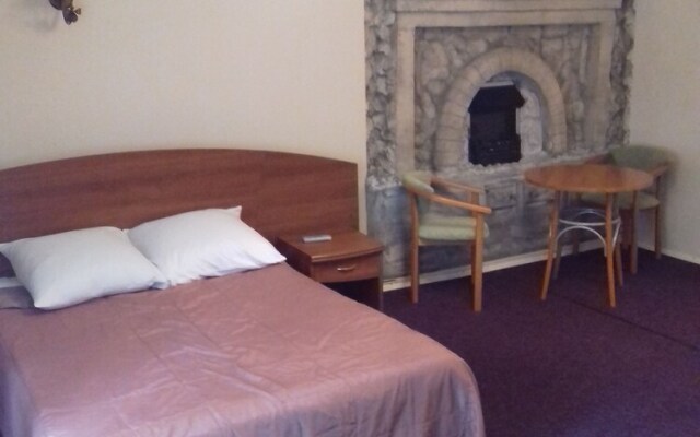 Avesta Hotel