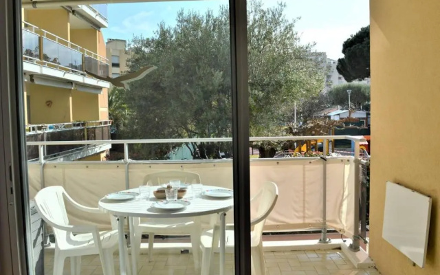 Appartement Cavalaire-sur-Mer, 1 pièce, 4 personnes - FR-1-226B-64