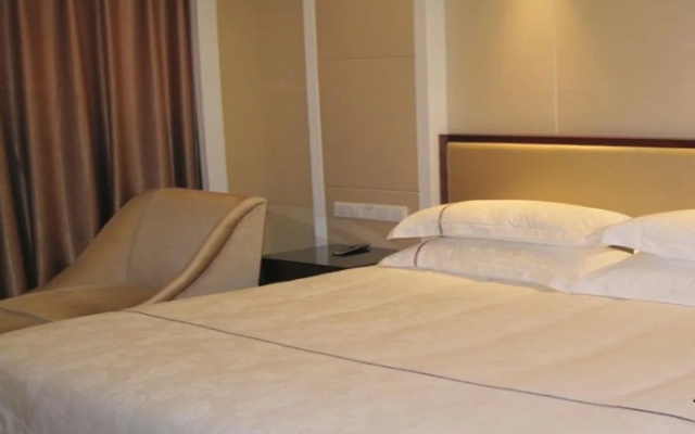 Yiwu Guomao Hotel