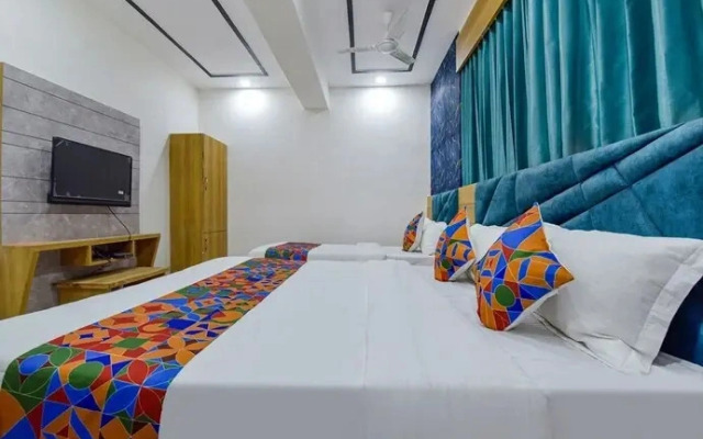Fabhotel Green Tree