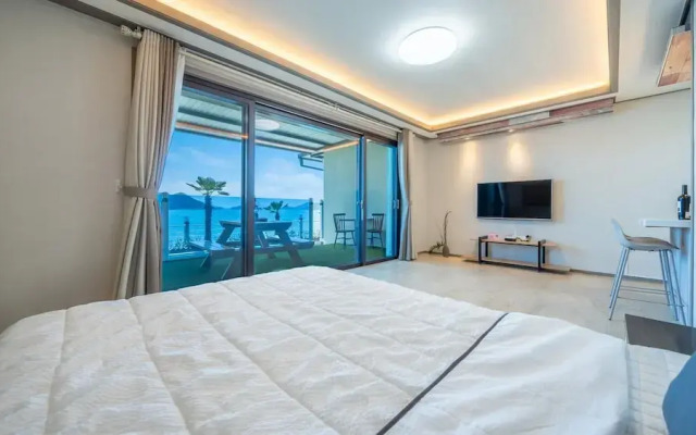 Yeosu Baraboda Ocean View Pension