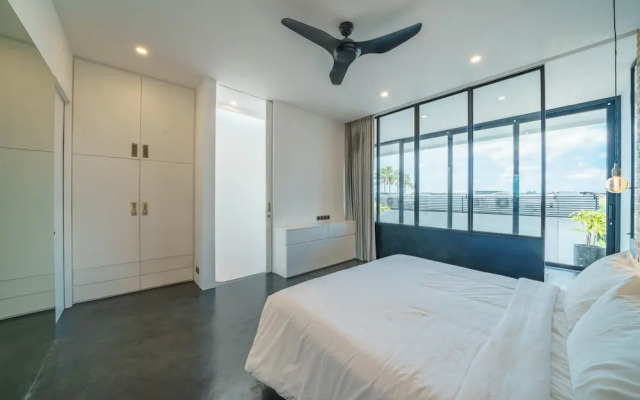 Loft Carolyn