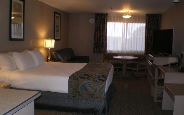 Shilo Inn Suites Hotel - Nampa Suites