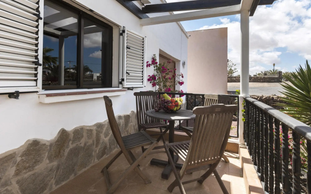 Home2Book Charming Casa Julianna