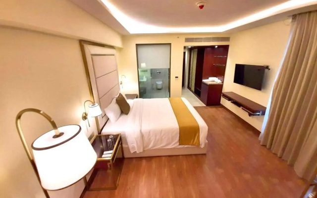 Kay-EM Spectra Hotel
