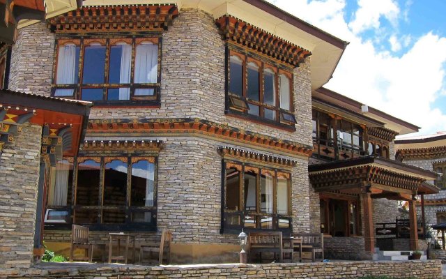 Hotel Drukchen in Paro, Bhutan from 80$, photos, reviews - zenhotels.com hotel front