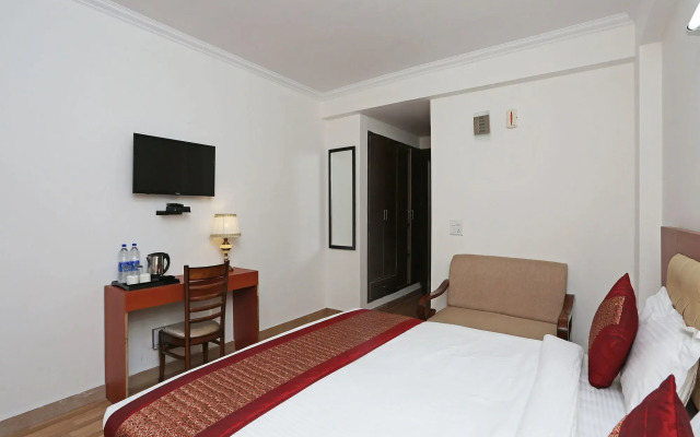 Oyo 9636 Hotel Yugrishi Anandam