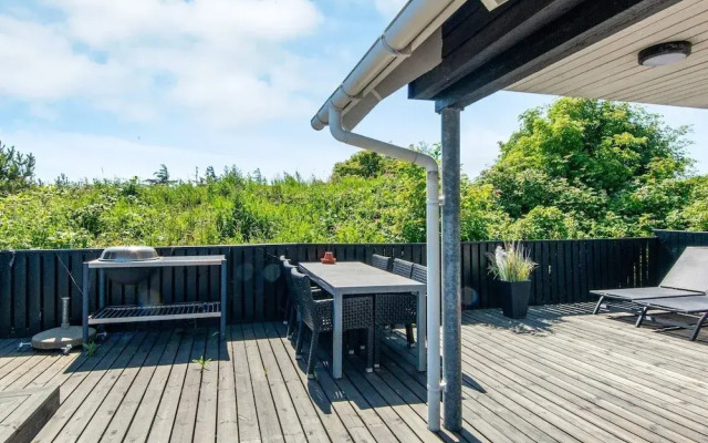 6 Person Holiday Home in Ringkobing