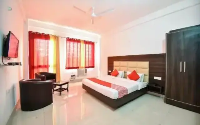 OYO 27704 Hotel Victoria